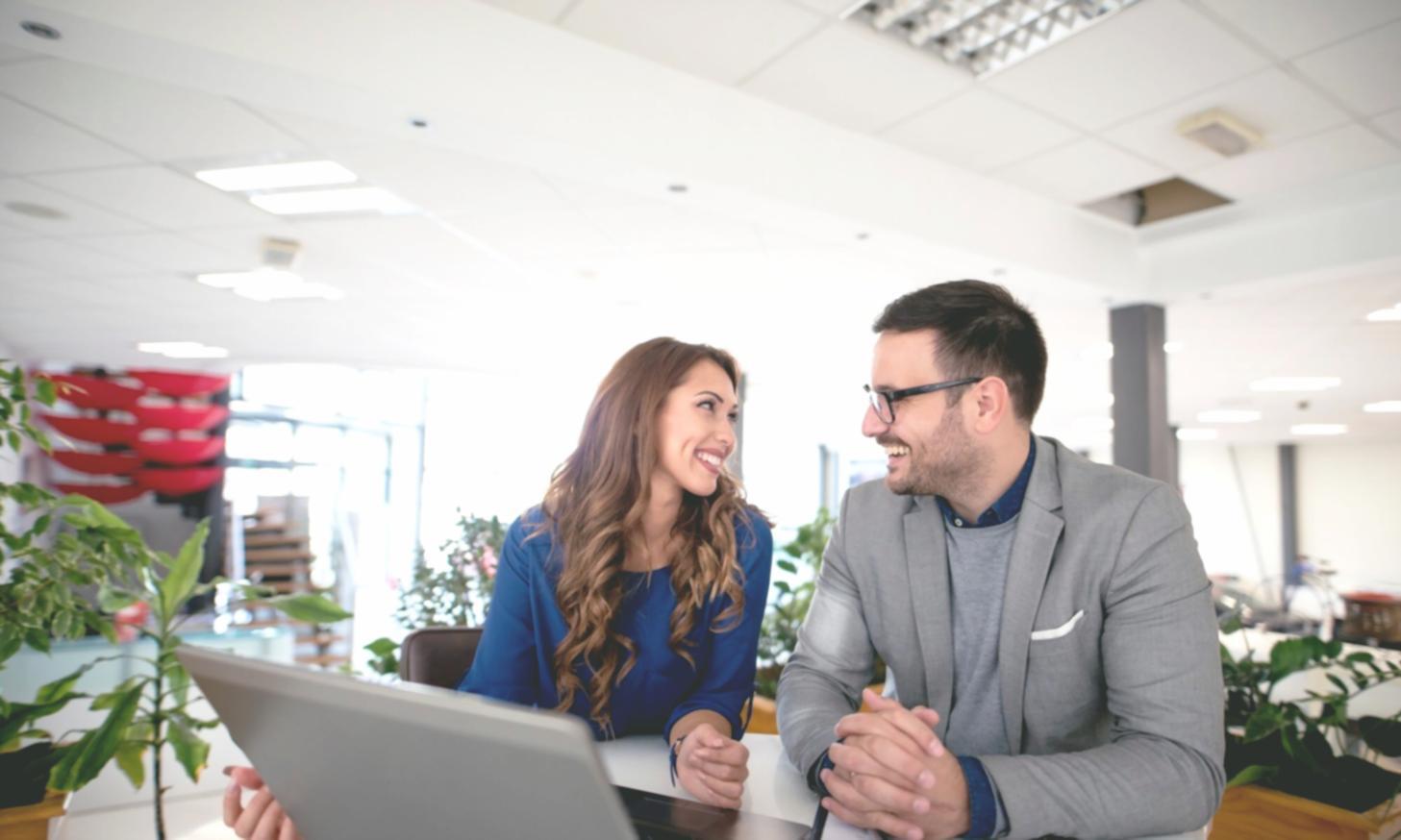 Teilnehmer analysieren Bewertungsmodelle